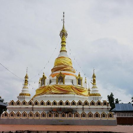 CAPITAL O 1115 Wang Thong Hotel Maesai Mae Sai Bagian luar foto