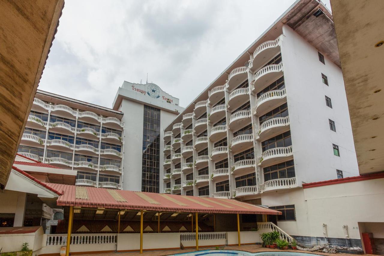 CAPITAL O 1115 Wang Thong Hotel Maesai Mae Sai Bagian luar foto