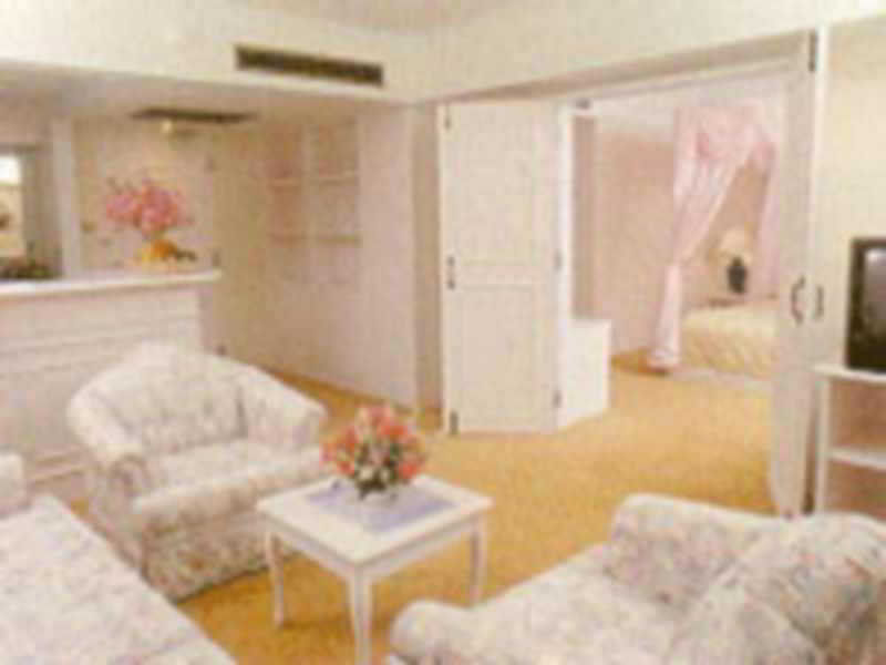 CAPITAL O 1115 Wang Thong Hotel Maesai Mae Sai Bagian luar foto